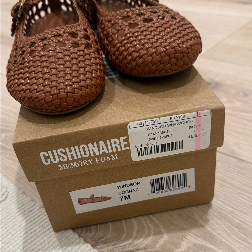 BRAND NEW Cushionaire Windsor Woven Mary Jane - Picture 5 of 5